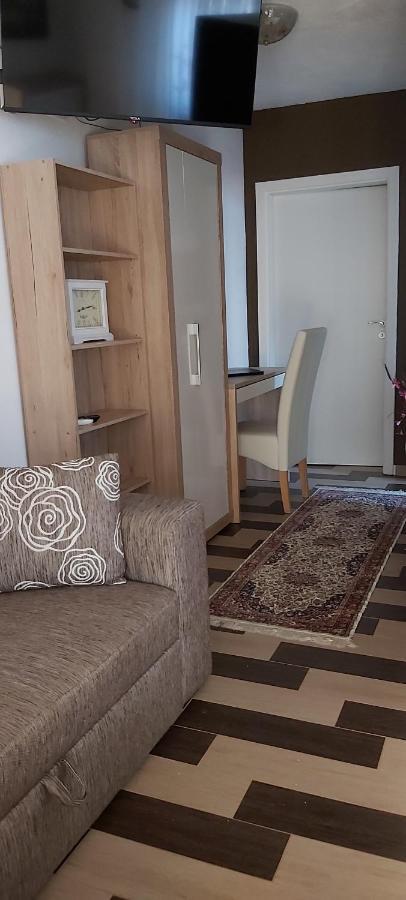 Apartment Iva Njivice Extérieur photo