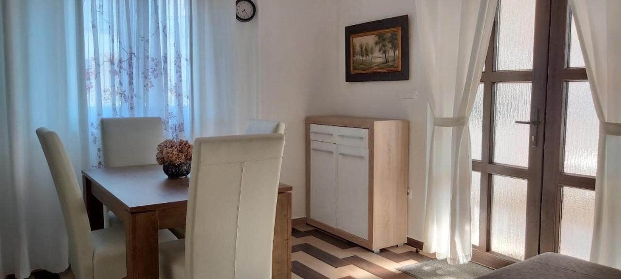 Apartment Iva Njivice Extérieur photo